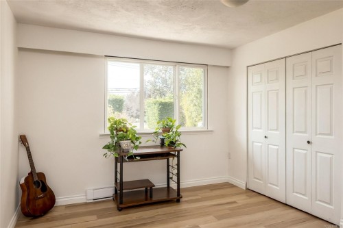 7031 West Saanich Rd, Central Saanich, BC 