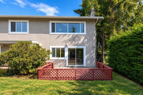 7031 West Saanich Rd, Central Saanich, BC 