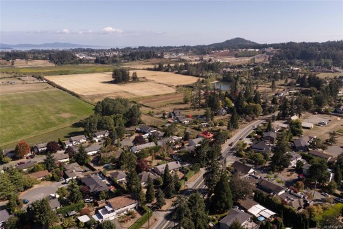7031 West Saanich Rd, Central Saanich, BC 
