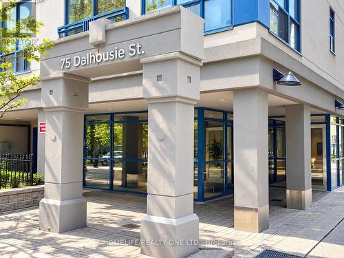206 - 75 DALHOUSIE STREET , Toronto, Ontario M5B 2R9 2