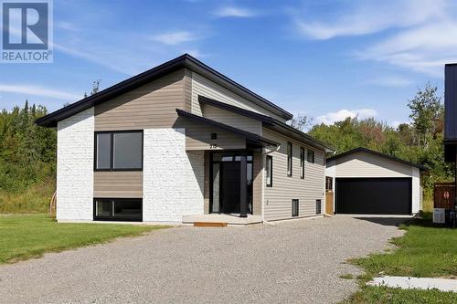 215 Greenfield Dr, Sault Ste. Marie, ON 
