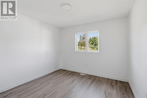 215 Greenfield Dr, Sault Ste. Marie, ON 