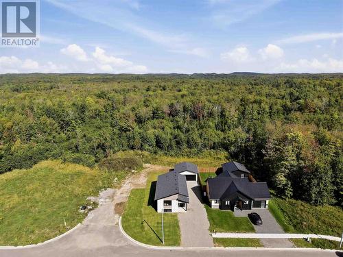 215 Greenfield Dr, Sault Ste. Marie, ON 