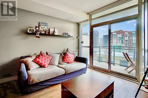 809 - 775 King Street W, Toronto, ON 
