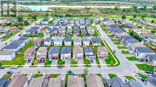 UPPER - 57 BETHUNE AVENUE , Welland, Ontario L3B 5W2 2