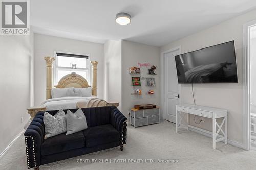 6 Henderson Street, Essa, ON 