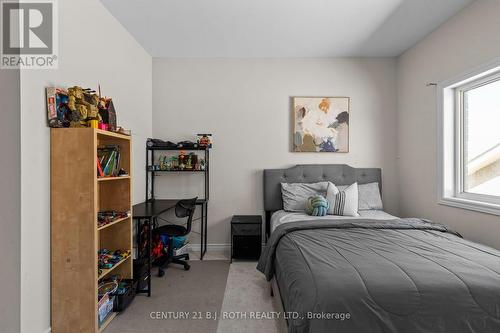 6 Henderson Street, Essa, ON 