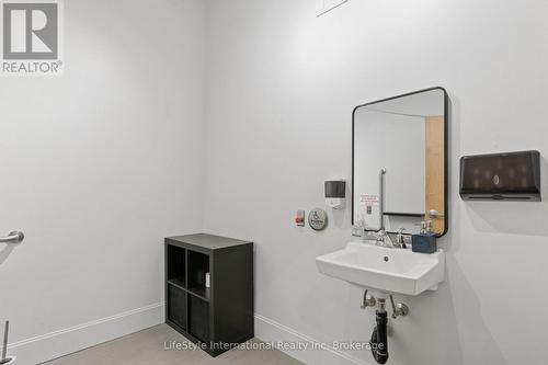 3 - 275 Hanlon Creek Boulevard, Guelph (Kortright Hills), ON 