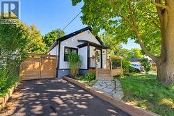 410 NELSON Street Brantford, ON N3S 4E8