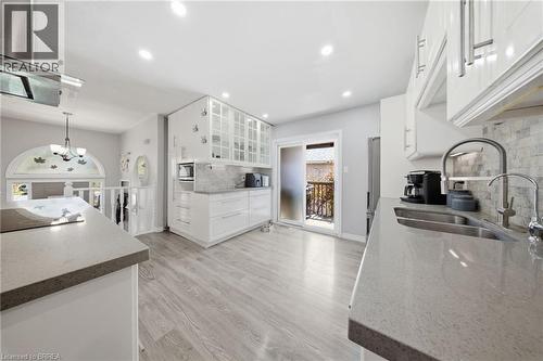 29 Strong Court, Brantford, ON 