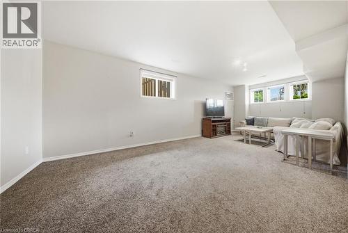 29 Strong Court, Brantford, ON 