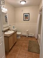 Apt bath - 