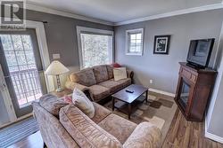 Garage apt living - 