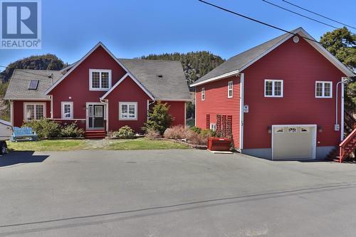 House and garage - 9-13 Chalkers Lane, Avondale, NL 