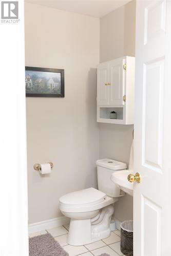 12 Lakeview Place, Appleton, NL 