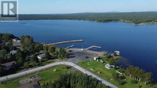 12 Lakeview Place, Appleton, NL 