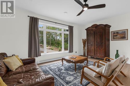 20 Hawkins Point Road, Georgian Bay, ON 