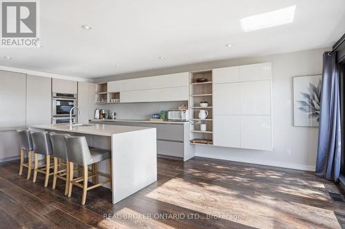 868 Danforth Place, Burlington, ON 