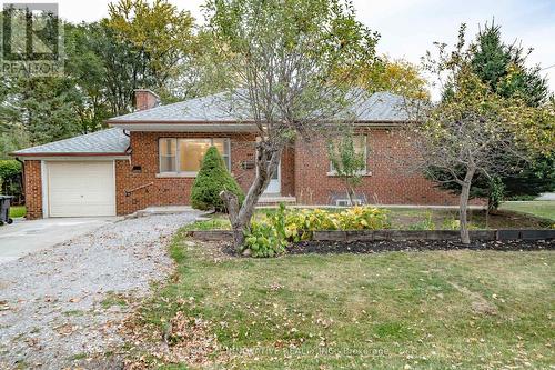 UPPER - 22 CARYSFORT ROAD , Toronto, Ontario M8Z 4X2 2