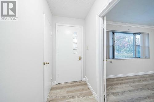 UPPER - 22 CARYSFORT ROAD , Toronto, Ontario M8Z 4X2 5
