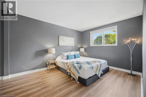 2452 Yarmouth Crescent, Oakville, ON 