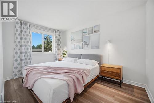 2452 Yarmouth Crescent, Oakville, ON 