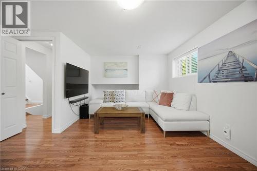 2452 Yarmouth Crescent, Oakville, ON 
