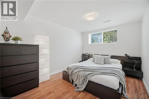 2452 Yarmouth Crescent, Oakville, ON 