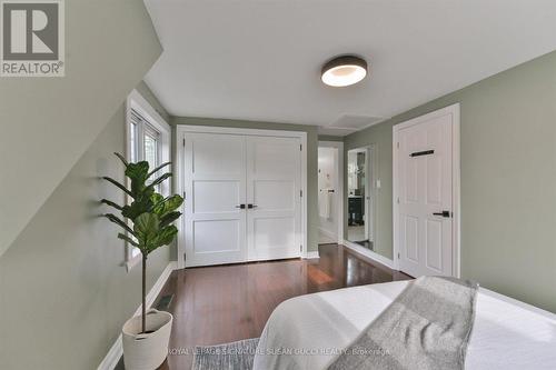 Spacious Principal bdrm - 29 Topham Road, Toronto, ON 