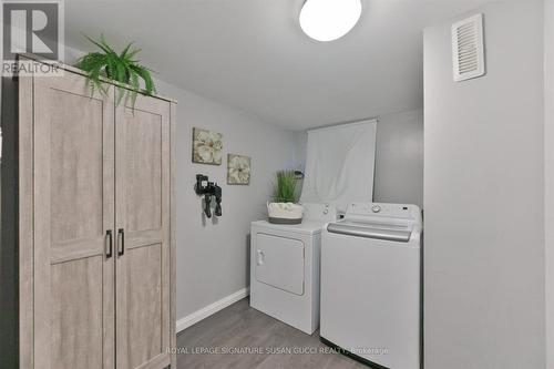 Bsmt laundry room - 29 Topham Road, Toronto, ON 