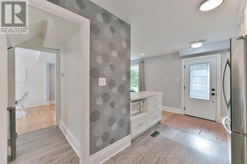Renovated kitchen ideal for family living - 29 Topham Road, Toronto, ON 