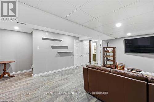16 Red Haven Drive, Grimsby, ON 