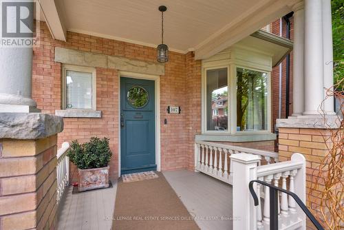 107 Roxborough Street W, Toronto, ON 