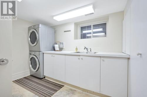107 Roxborough Street W, Toronto, ON 
