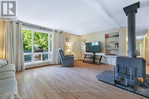 Family Room - 4 Swords Road, Whitestone (Hagerman), ON 