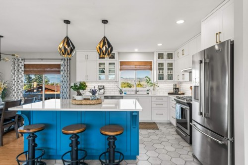 5664 L & A Road, Vernon, BC 