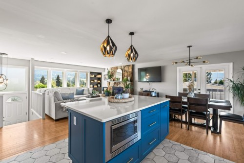 5664 L & A Road, Vernon, BC 