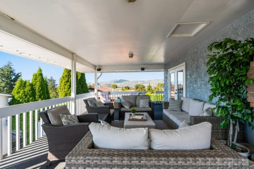 5664 L & A Road, Vernon, BC 