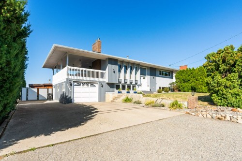 5664 L & A Road, Vernon, BC 