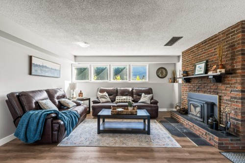5664 L & A Road, Vernon, BC 