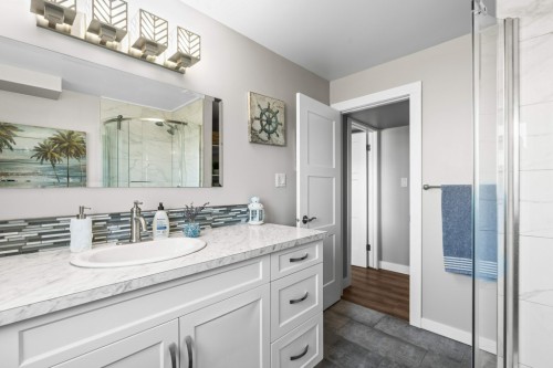 5664 L & A Road, Vernon, BC 
