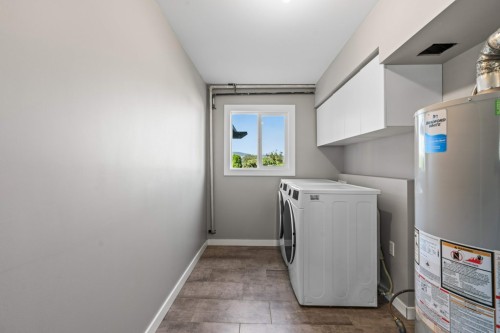 5664 L & A Road, Vernon, BC 