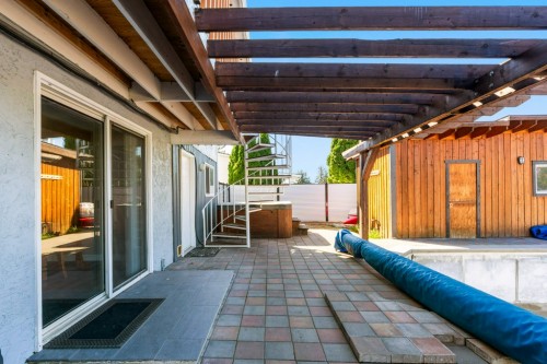 5664 L & A Road, Vernon, BC 