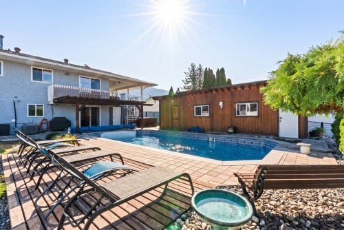 5664 L & A Road, Vernon, BC 