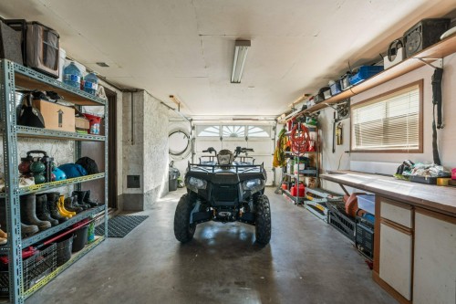 5664 L & A Road, Vernon, BC 