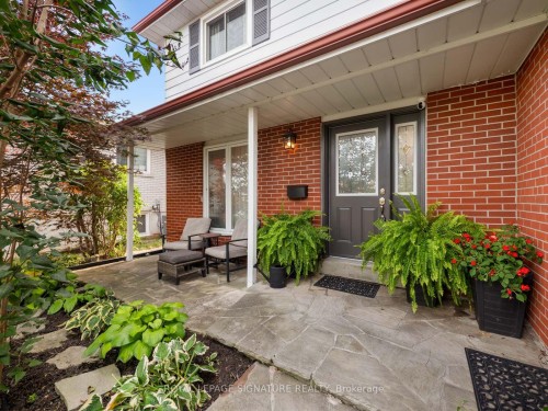 94 Clappison Boulevard, Toronto, ON 