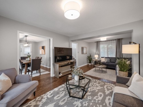 94 Clappison Boulevard, Toronto, ON 