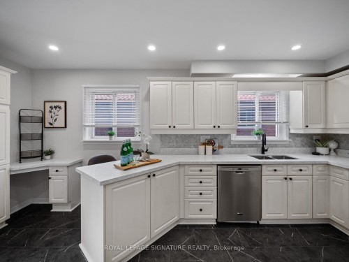 94 Clappison Boulevard, Toronto, ON 
