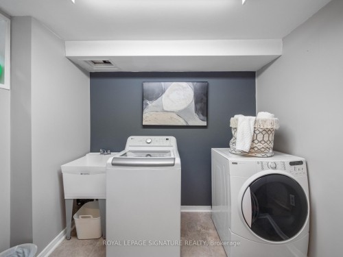 94 Clappison Boulevard, Toronto, ON 