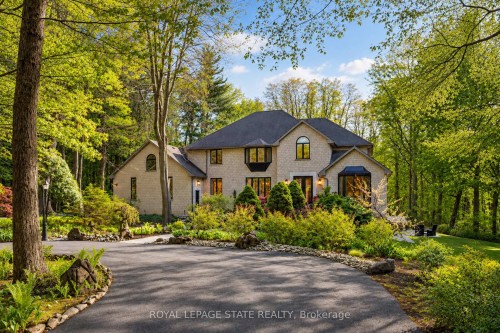 18 Elder Crescent, Hamilton, ON 
